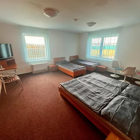 Cavok Letiste Pribram 3* Drasov