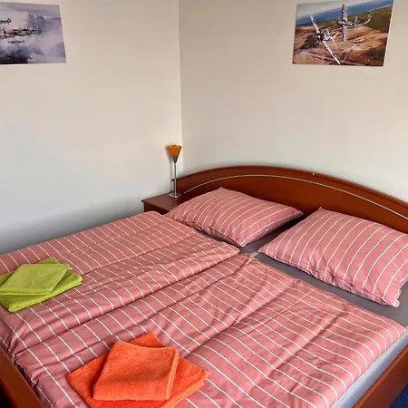 מלון Cavok Letiste Pribram 3*