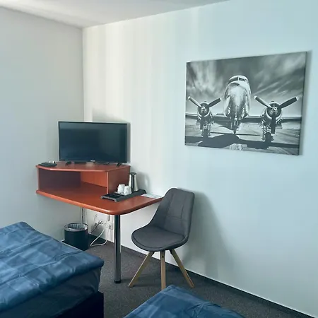 Hotel Cavok Letiste Pribram
