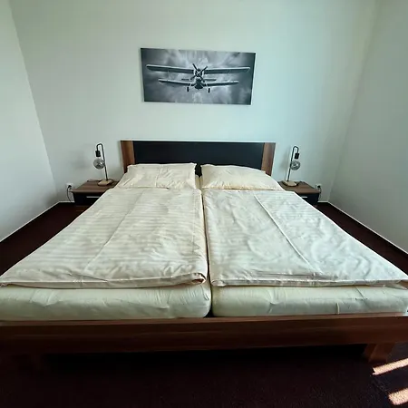 Cavok Letiste Pribram Hotel Drasov