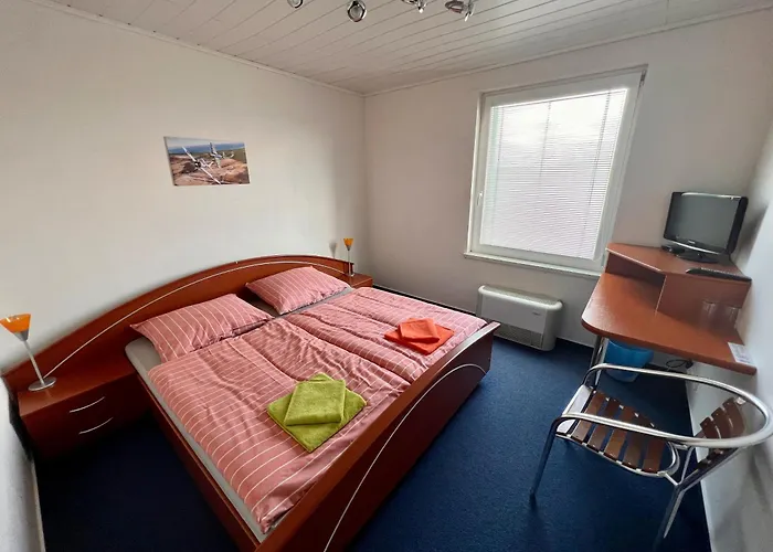 Cavok Letiste Pribram 酒店 Drasov