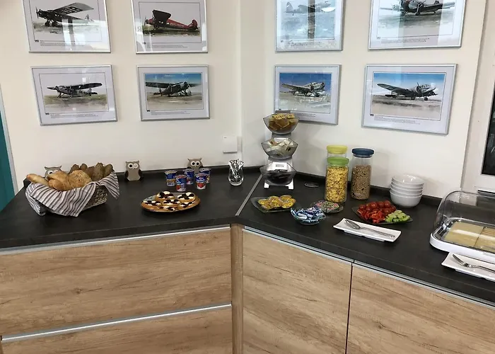 Cavok Letiste Pribram 酒店 Drasov